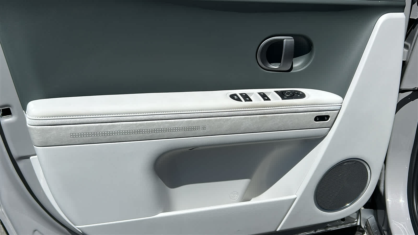 Thumbnail: 2026 Hyundai Ioniq 5 - 23