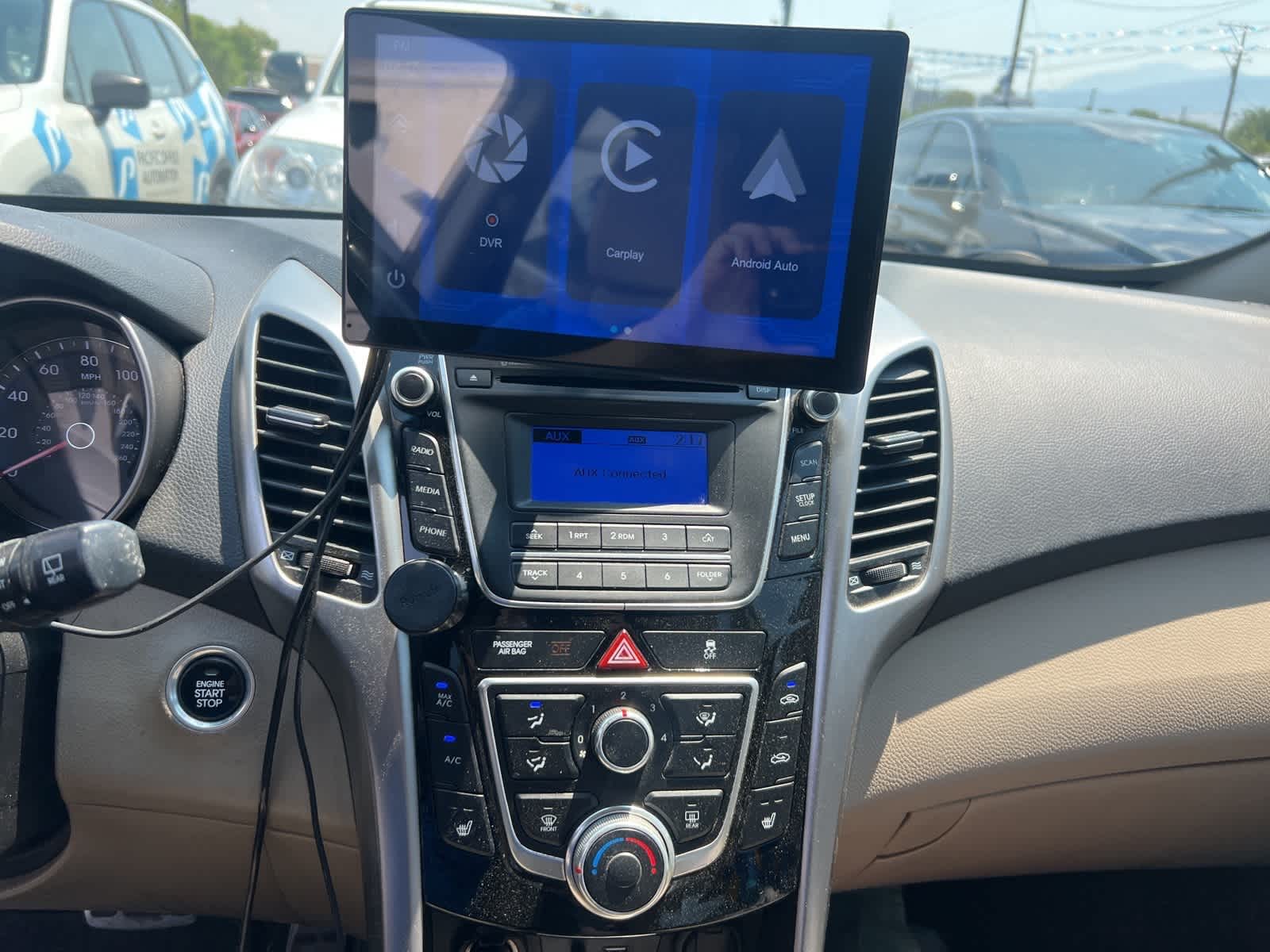 Thumbnail: 2016 Hyundai Elantra - 15