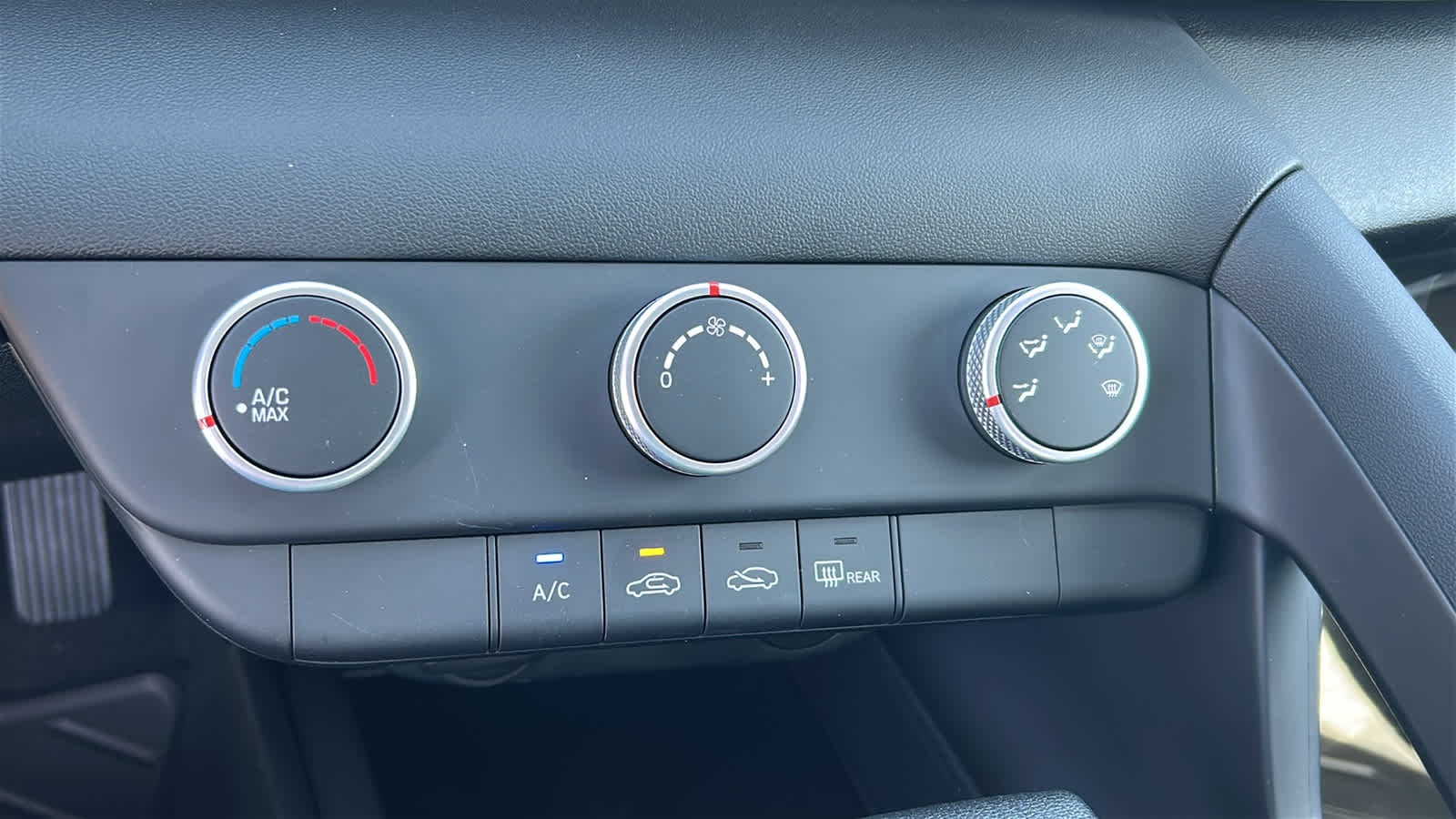 Thumbnail: 2026 Hyundai Elantra - 14