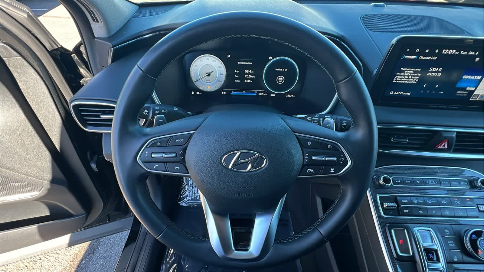 Thumbnail: 2022 Hyundai Santa Fe - 18