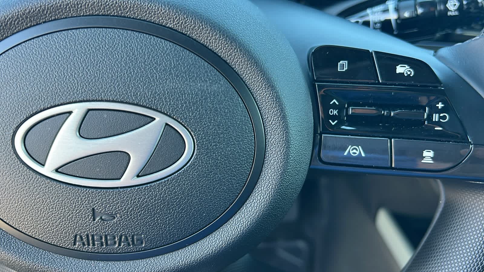 Thumbnail: 2025 Hyundai Elantra - 20