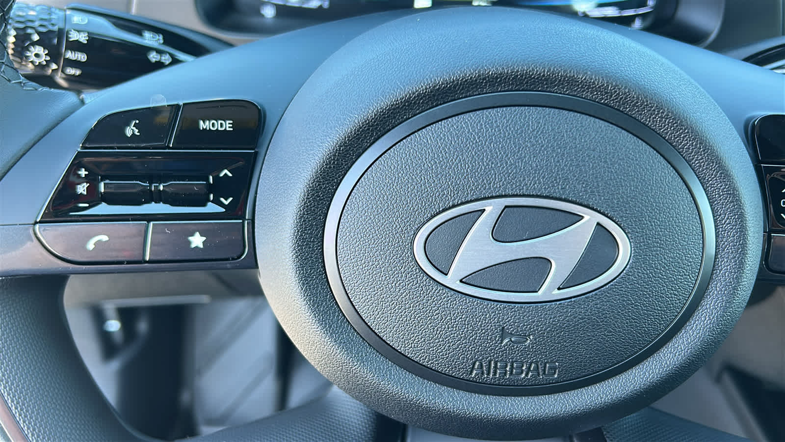 Thumbnail: 2026 Hyundai Elantra - 18