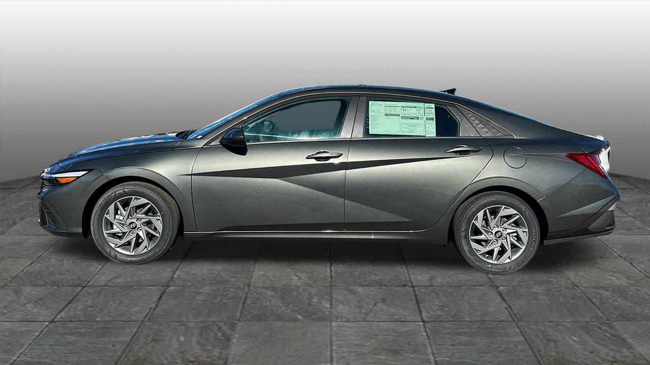 Thumbnail: 2026 Hyundai Elantra - 8