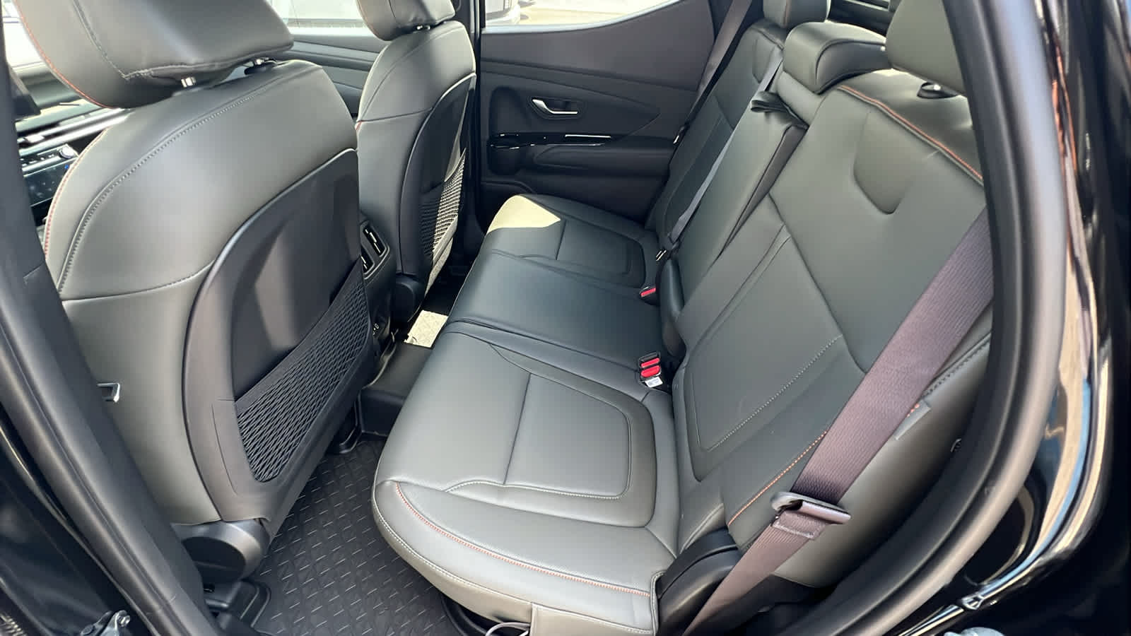 Thumbnail: 2025 Hyundai Santa Cruz - 24