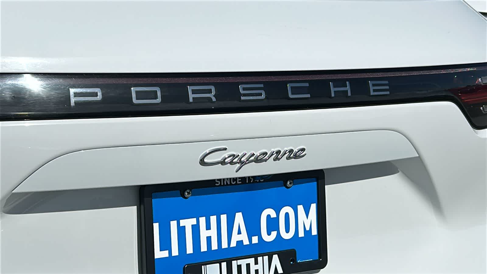 Thumbnail: 2023 Porsche Cayenne - 28