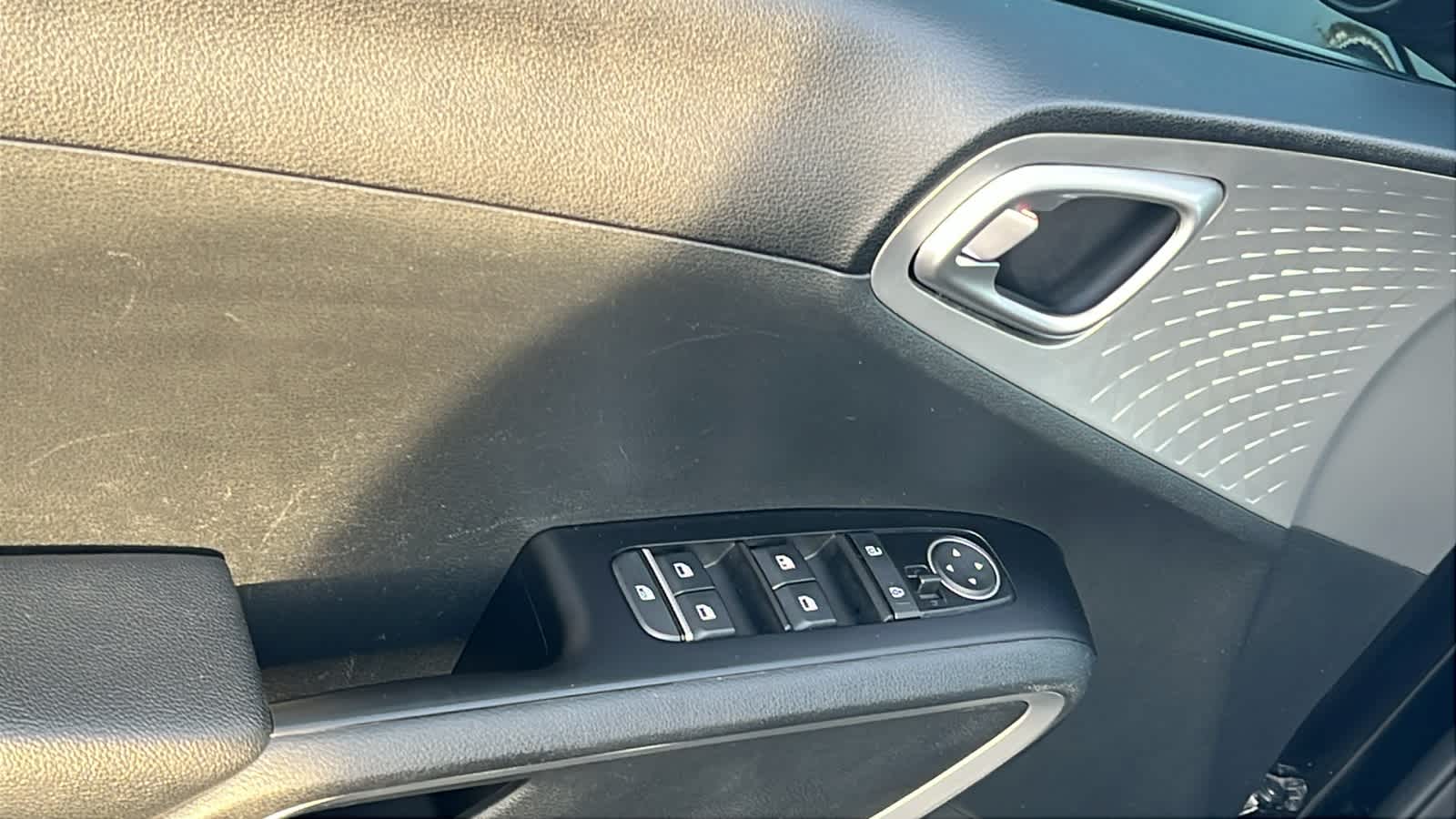 Thumbnail: 2023 Kia Soul - 22