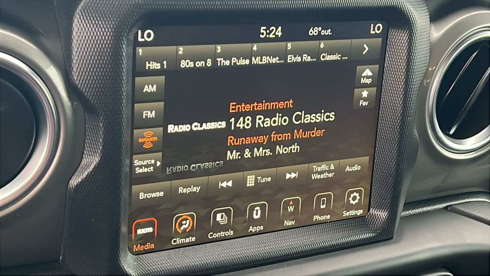 Thumbnail: 2023 Jeep Gladiator - 15