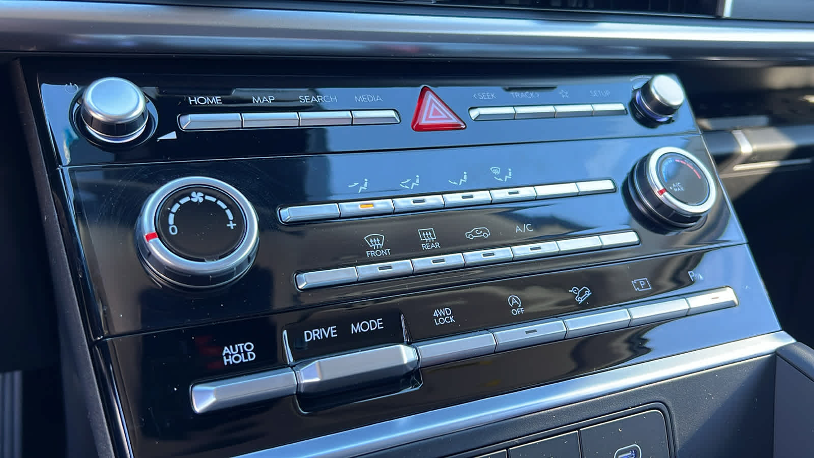 Thumbnail: 2026 Hyundai Santa Fe - 14