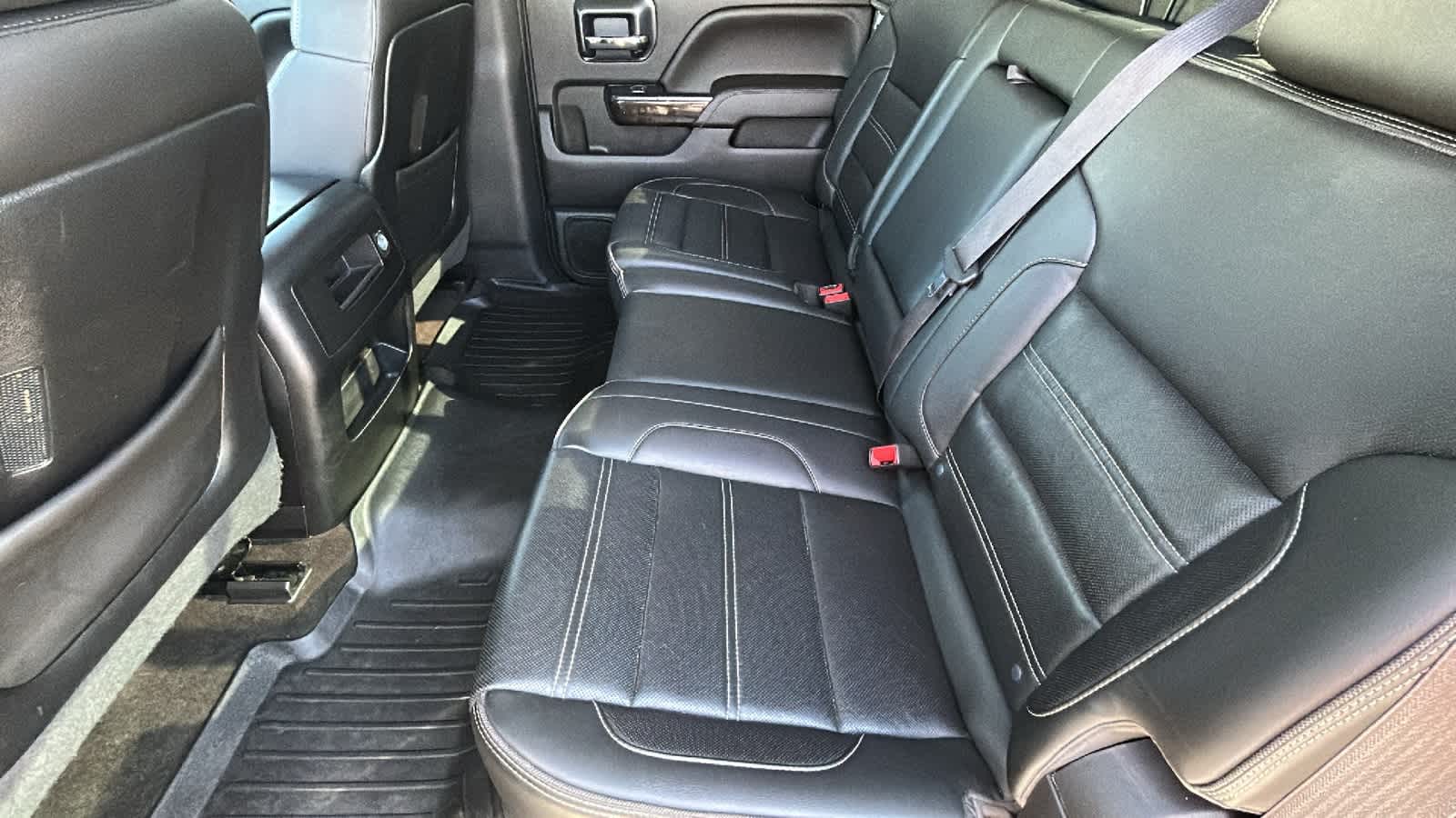 Thumbnail: 2015 GMC Sierra 2500 - 24