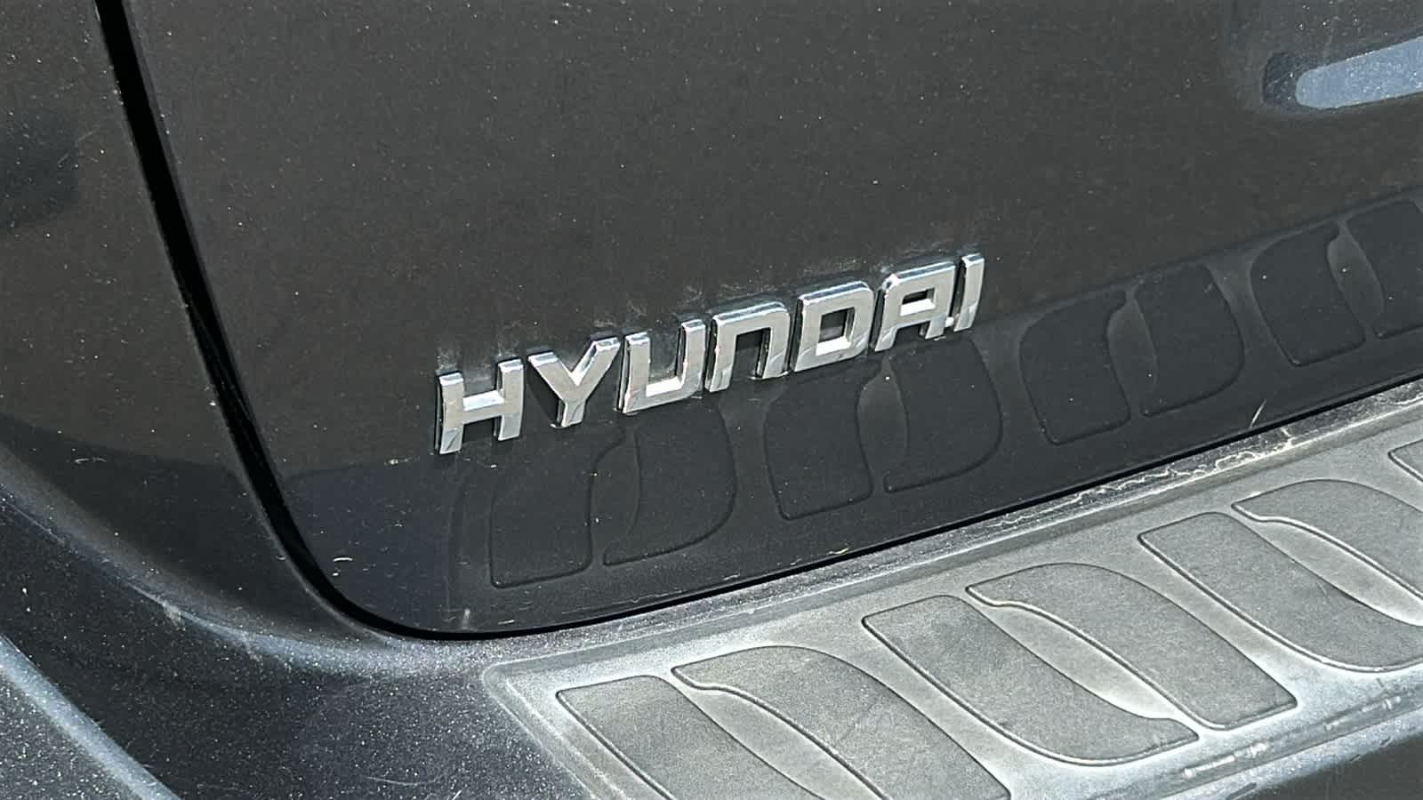 Thumbnail: 2010 Hyundai Veracruz - 27