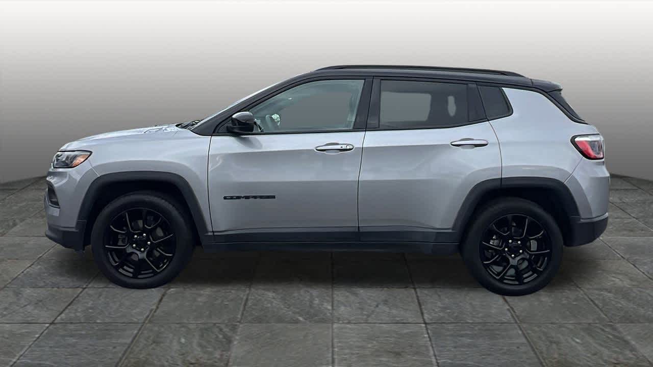 Thumbnail: 2022 Jeep Compass - 8