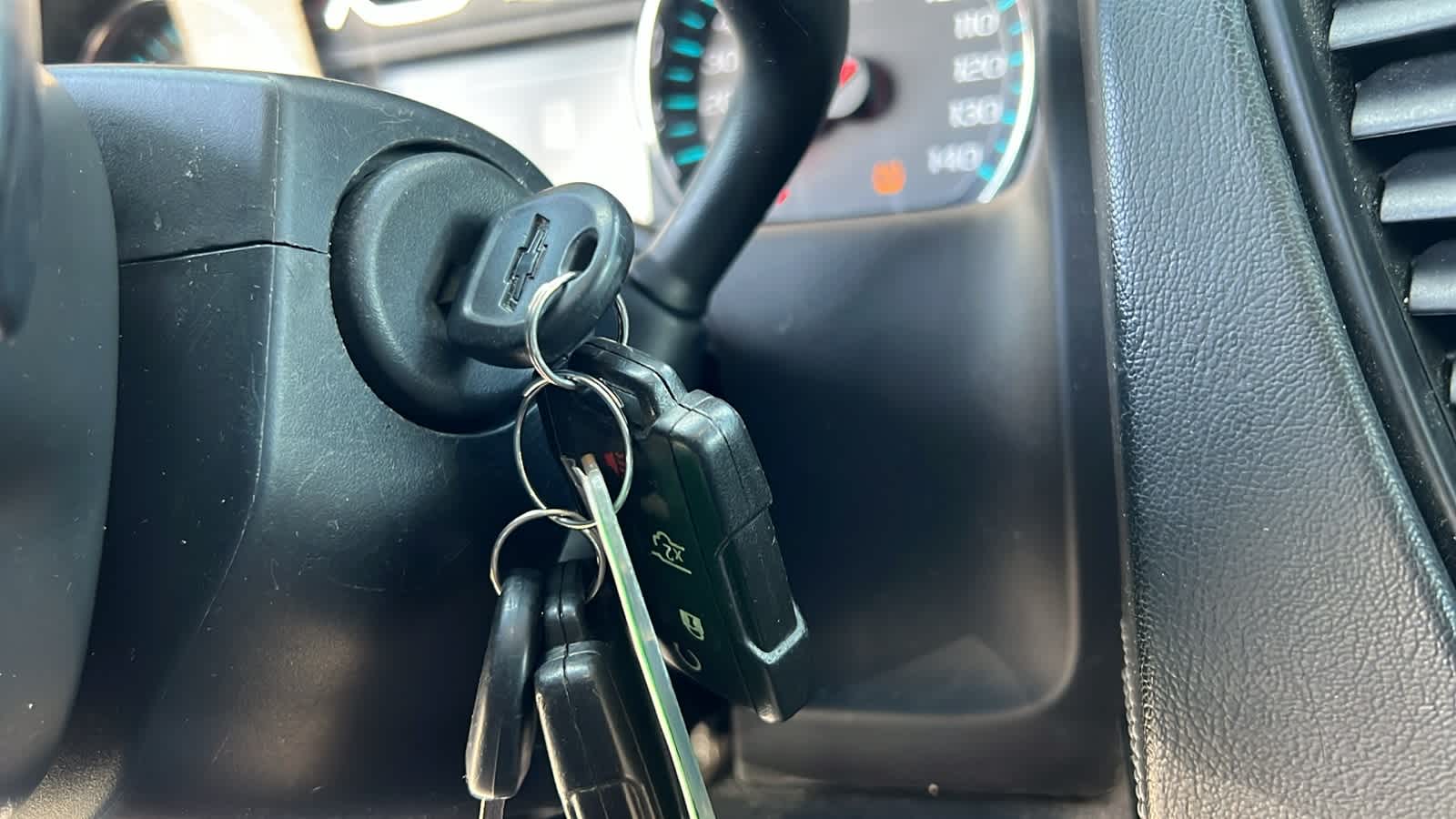 Thumbnail: 2019 Chevrolet Suburban - 17