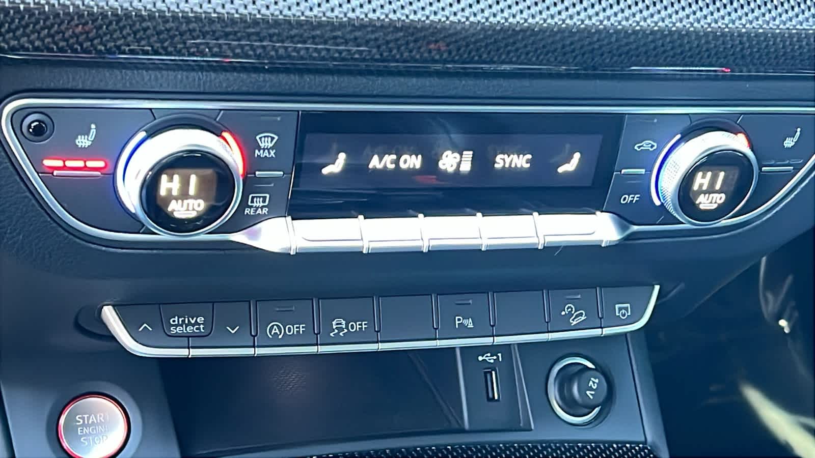 Thumbnail: 2022 Audi SQ5 - 14