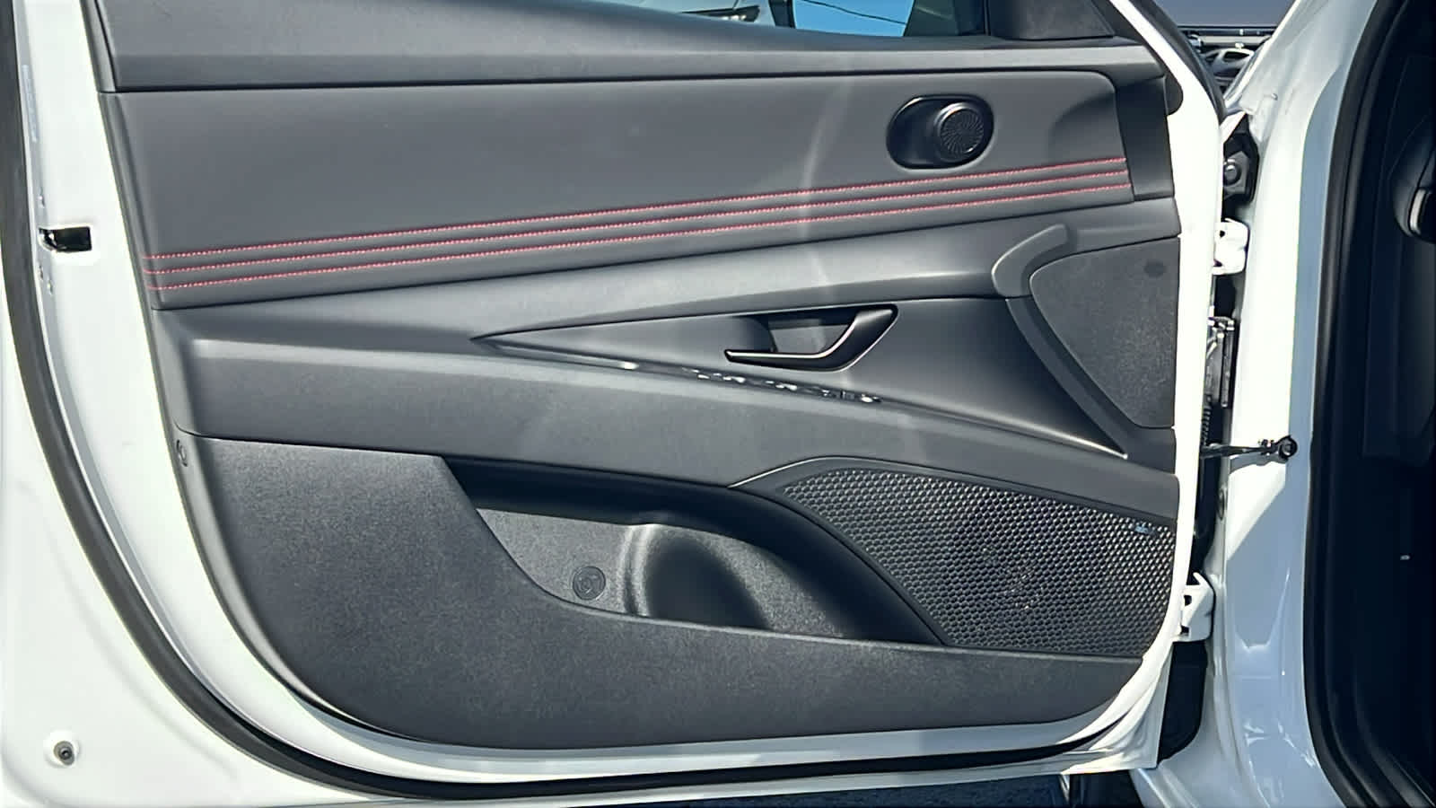 Thumbnail: 2026 Hyundai Elantra - 23