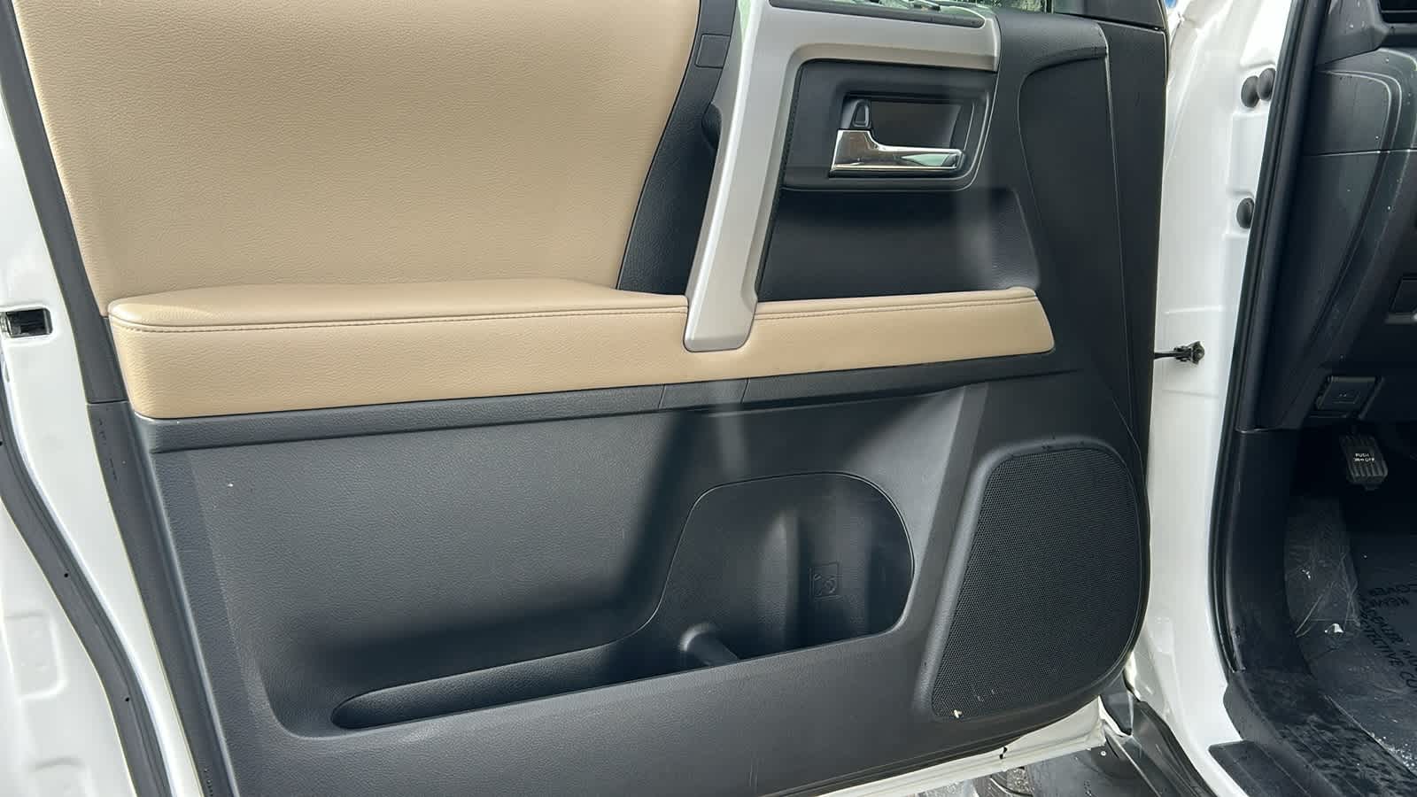 Thumbnail: 2019 Toyota 4Runner - 23