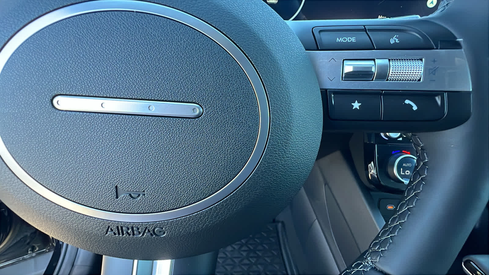 Thumbnail: 2025 Hyundai Santa Cruz - 20