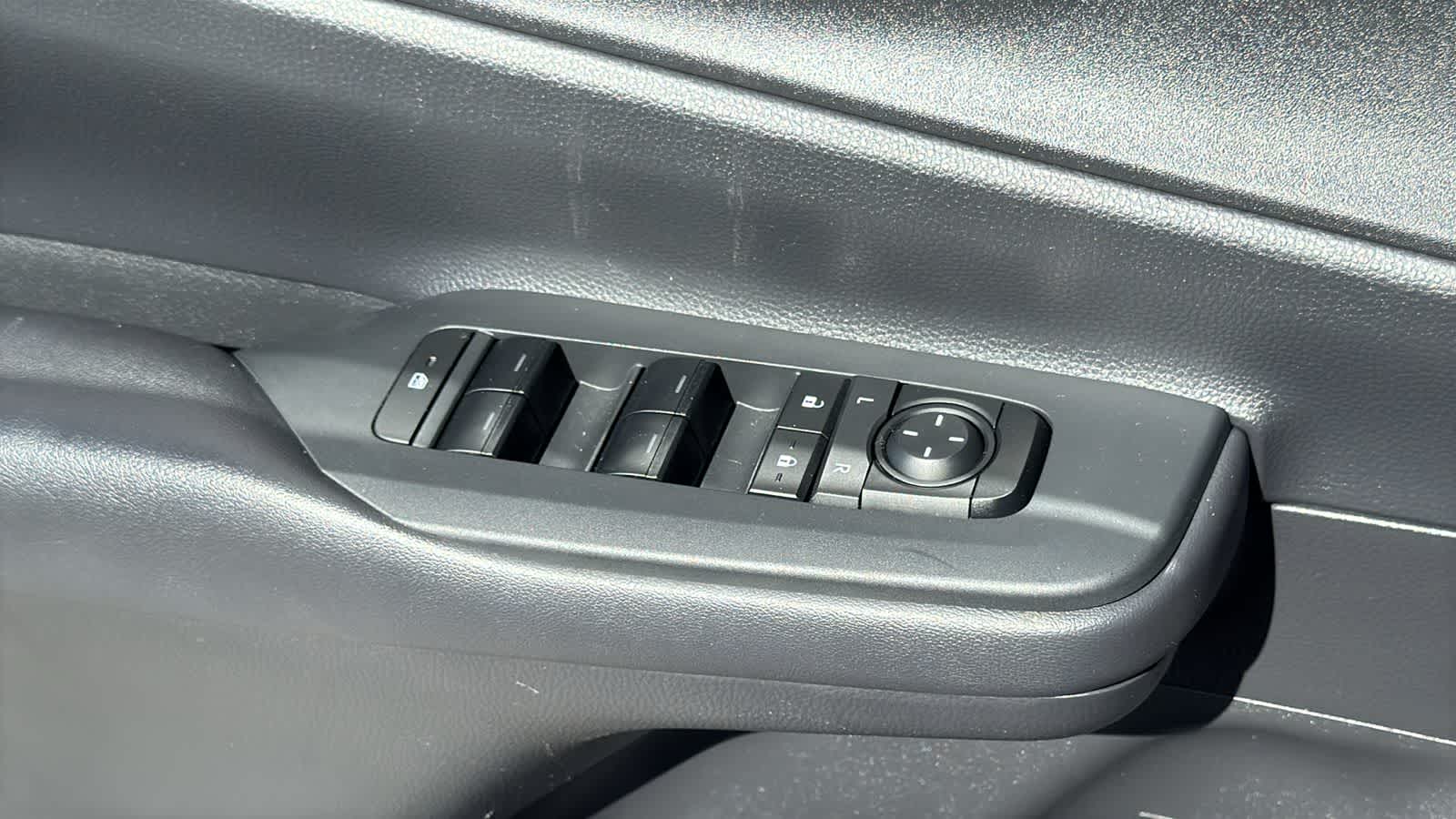 Thumbnail: 2024 Toyota Prius Prime - 22