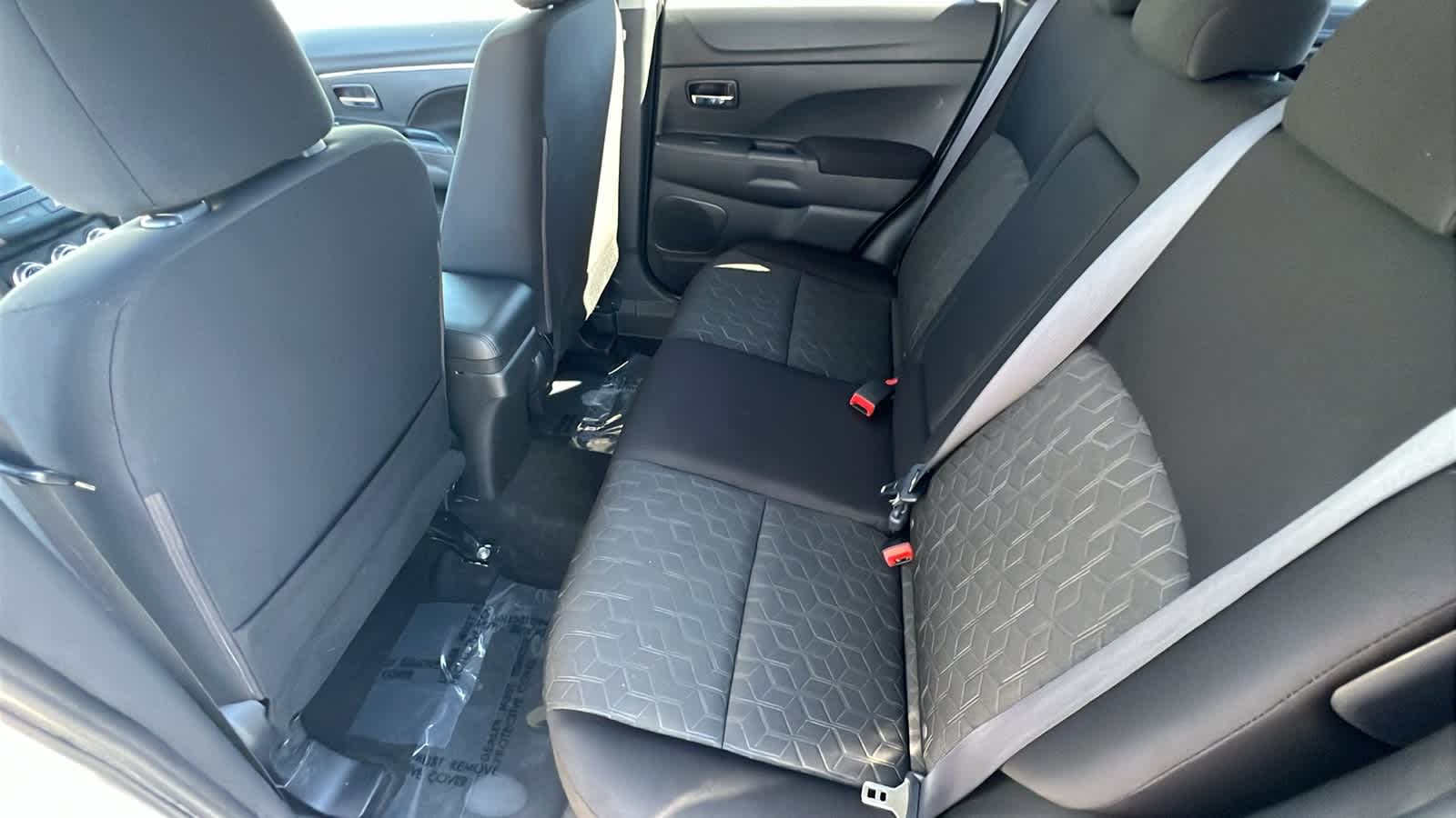 2021 Mitsubishi Outlander Sport ES 24