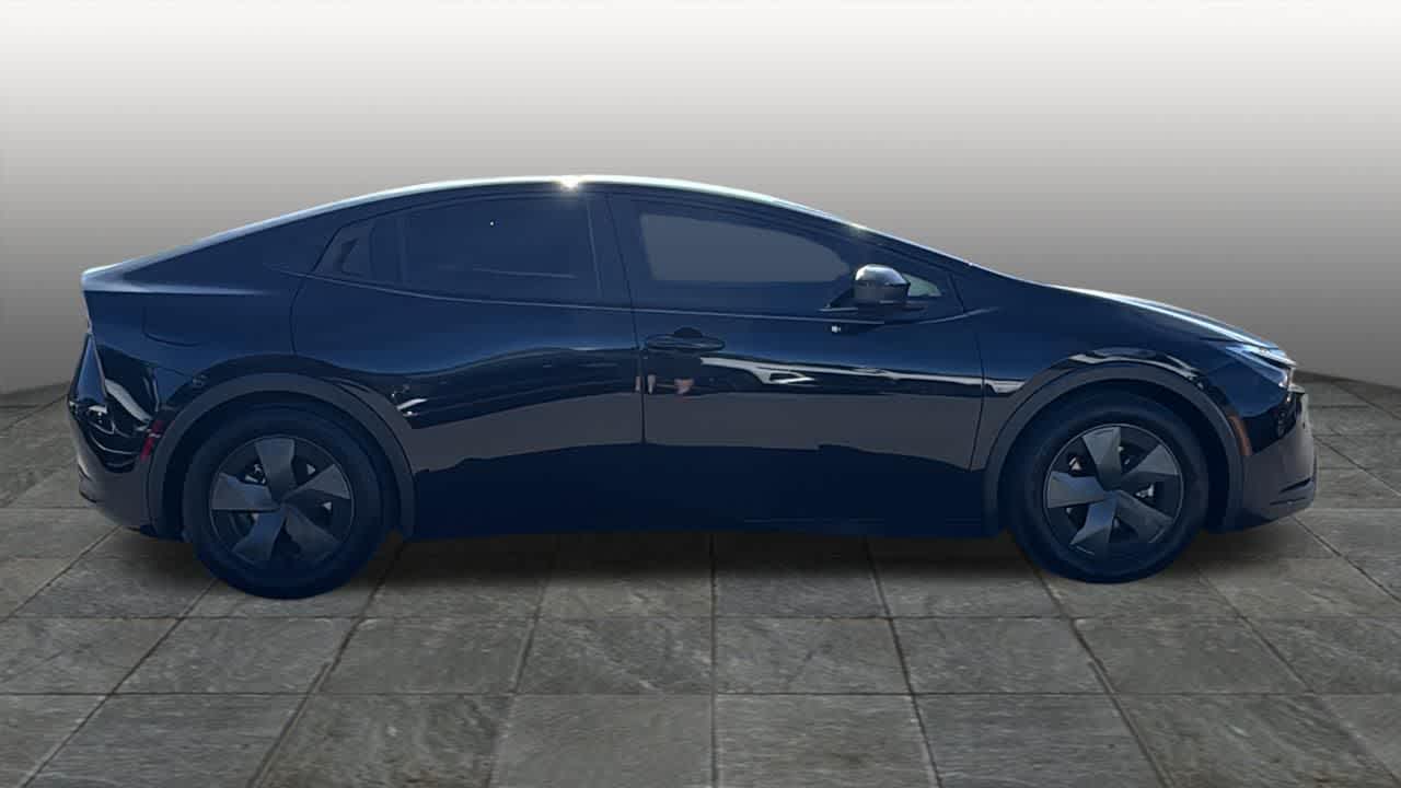 Thumbnail: 2024 Toyota Prius Prime - 4