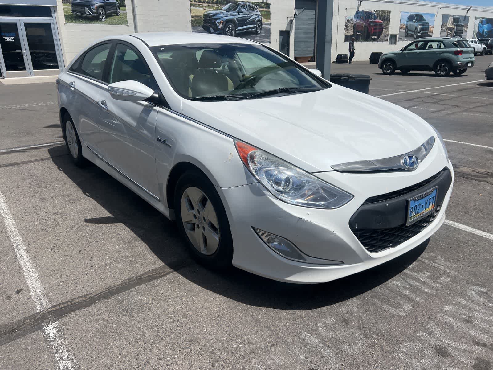 Thumbnail: 2012 Hyundai Sonata - 6