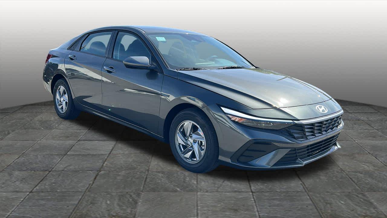 Thumbnail: 2026 Hyundai Elantra - 3