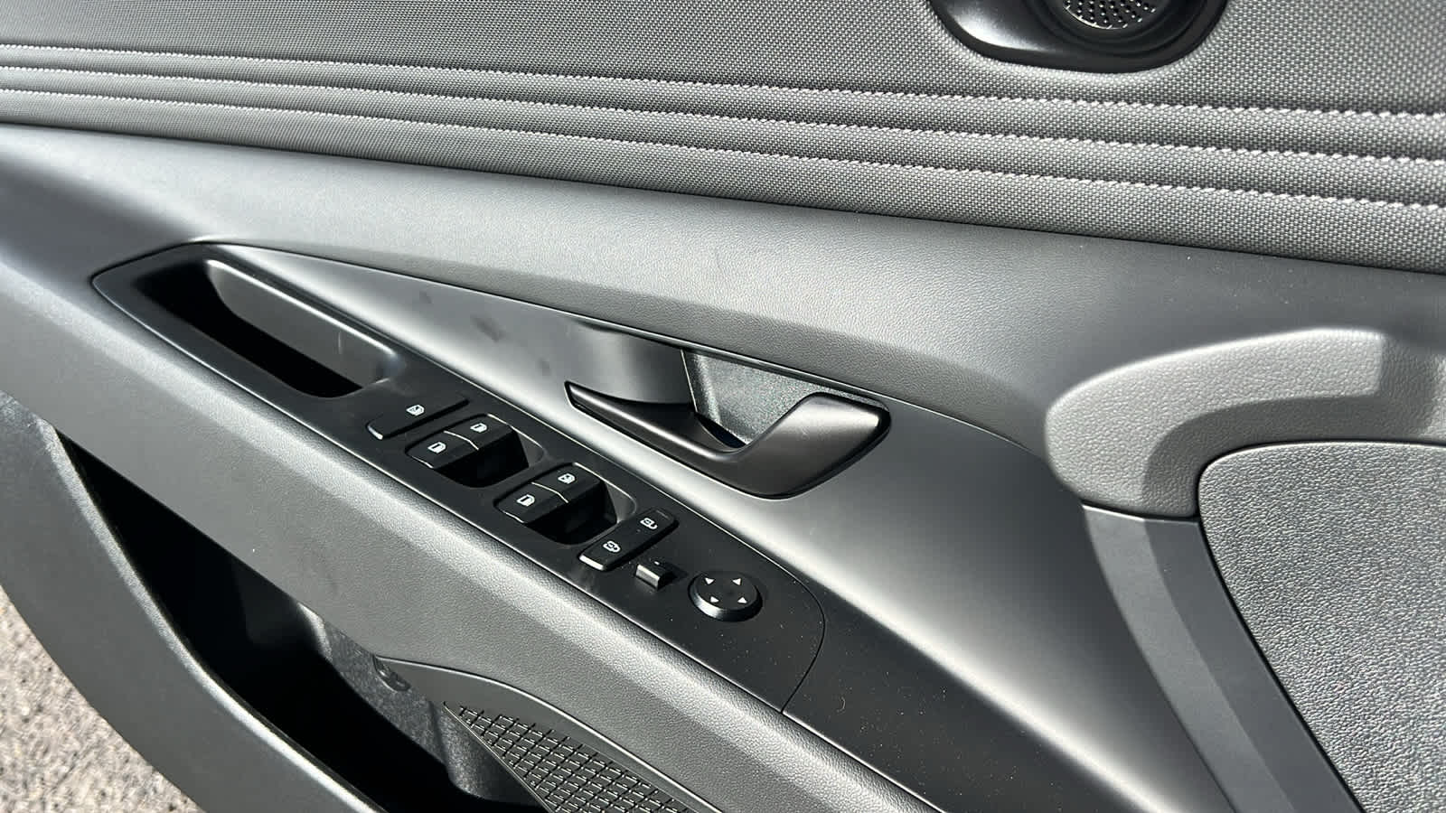 Thumbnail: 2026 Hyundai Elantra - 22