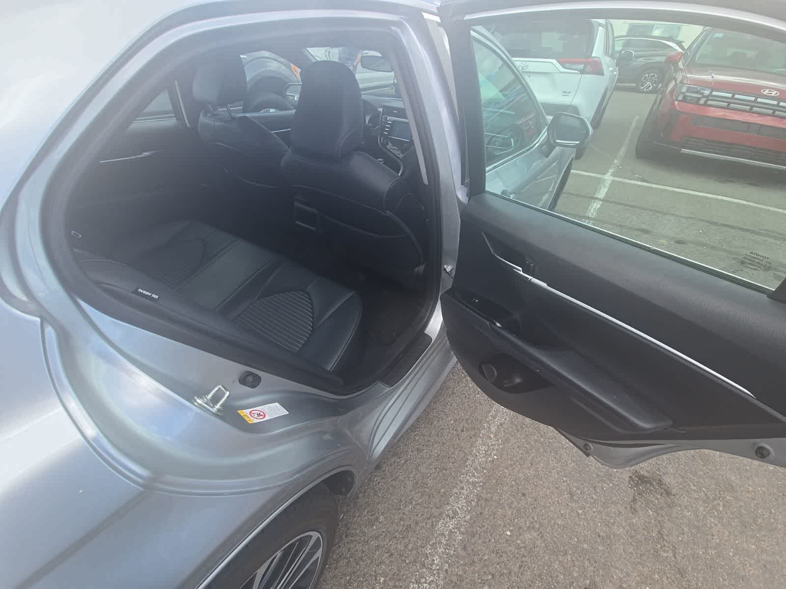 Thumbnail: 2018 Toyota Camry - 15