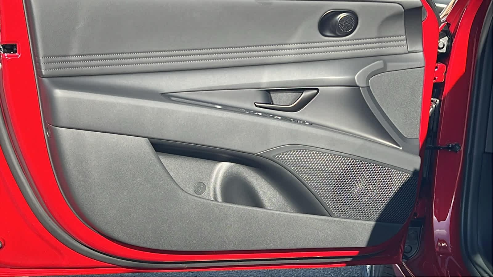 Thumbnail: 2025 Hyundai Elantra - 23