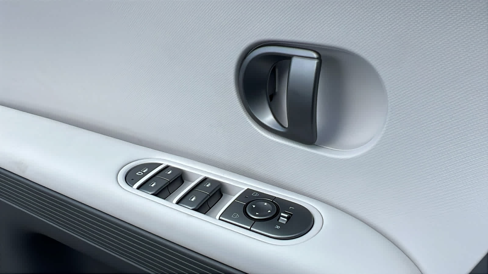 Thumbnail: 2026 Hyundai Ioniq 5 - 22