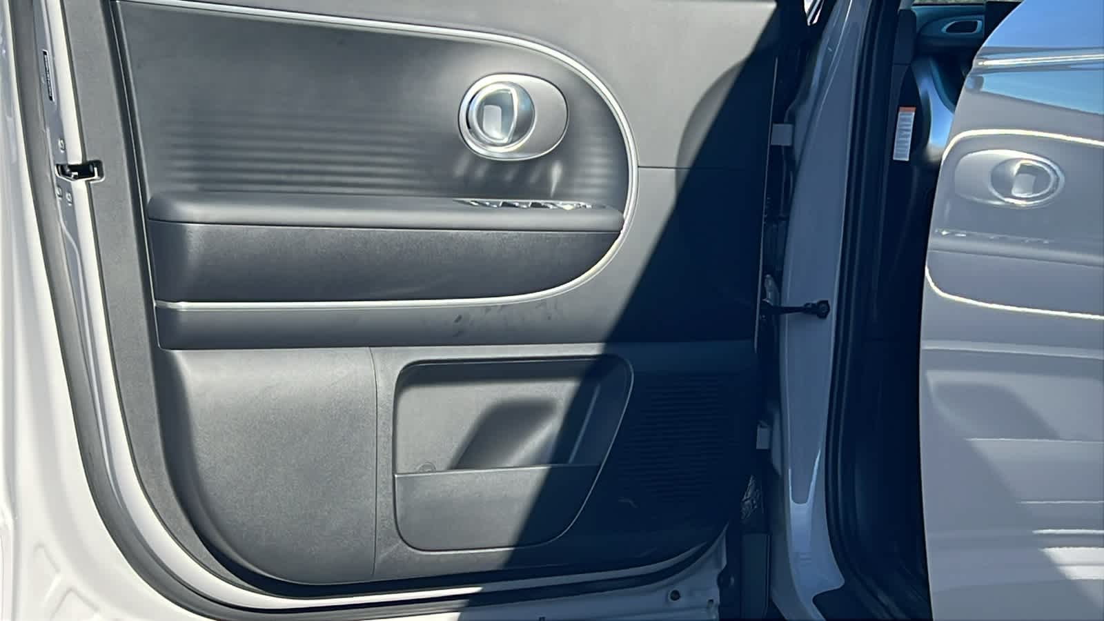 Thumbnail: 2026 Hyundai Ioniq - 23