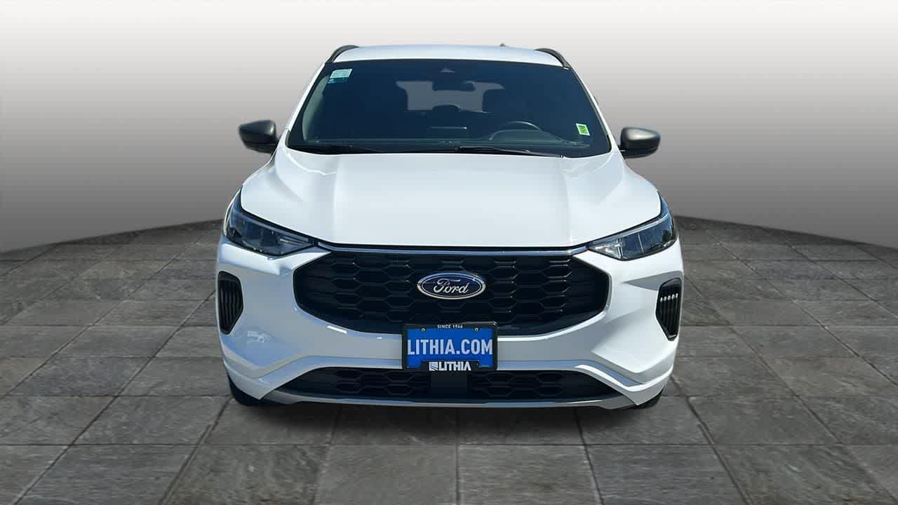 Thumbnail: 2023 Ford Escape - 2