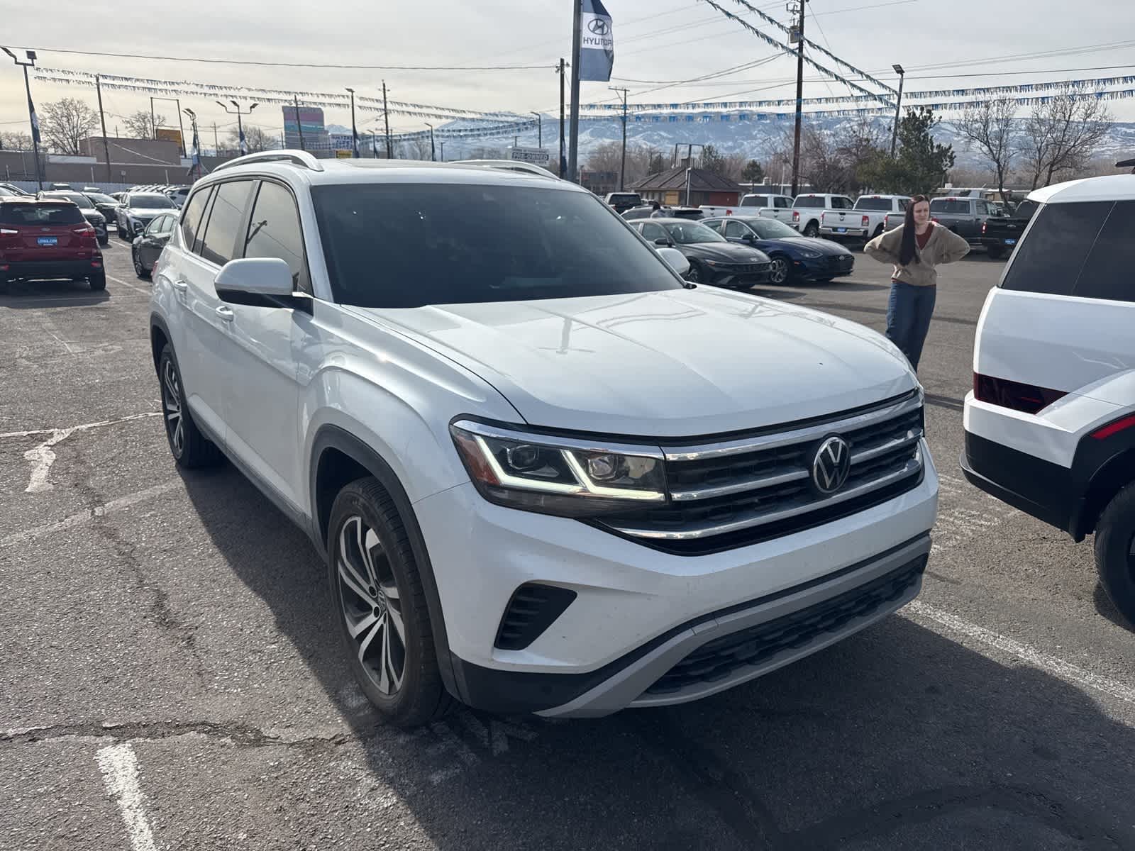 Thumbnail: 2023 Volkswagen Atlas - 7