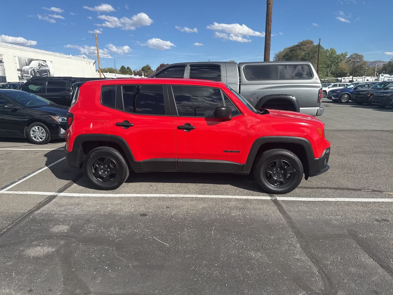 Thumbnail: 2015 Jeep Renegade - 7