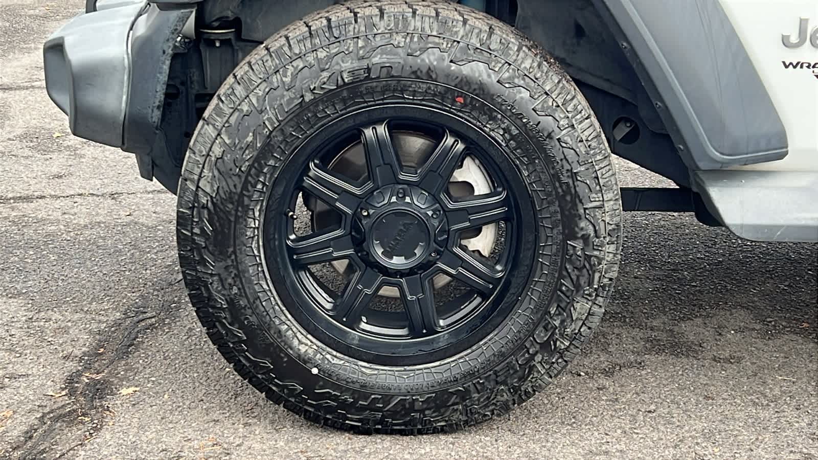Thumbnail: 2019 Jeep Wrangler - 9