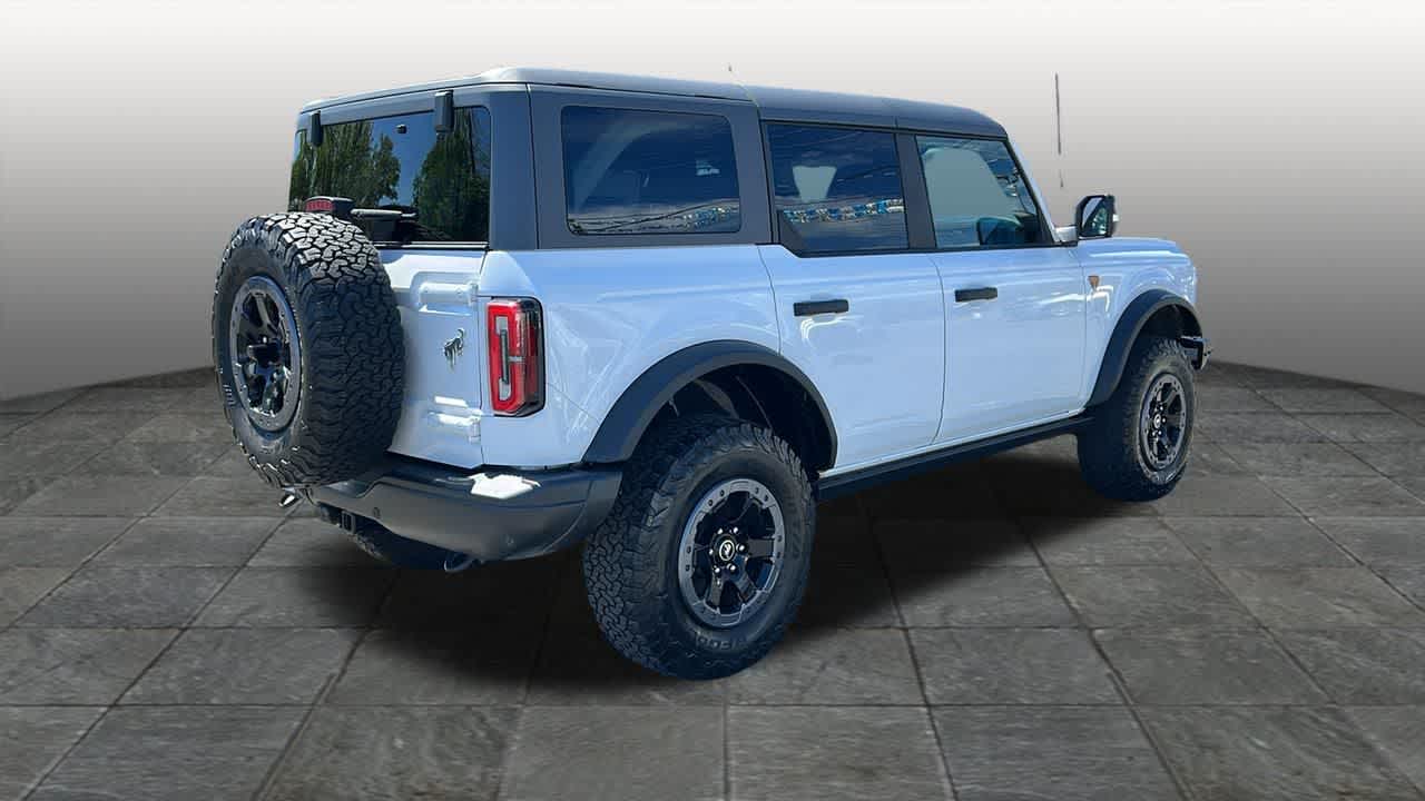 Thumbnail: 2022 Ford Bronco - 5