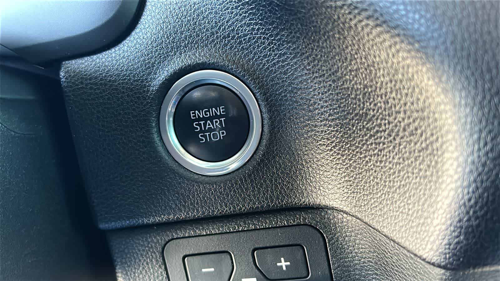 Thumbnail: 2023 Toyota Tundra - 17