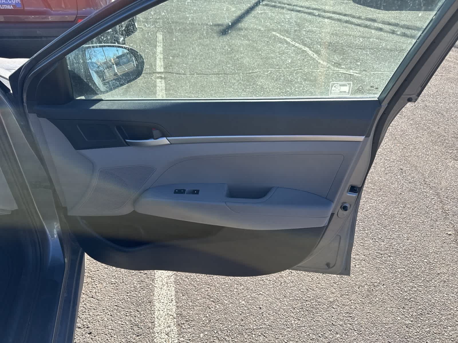 Thumbnail: 2019 Hyundai Elantra - 11