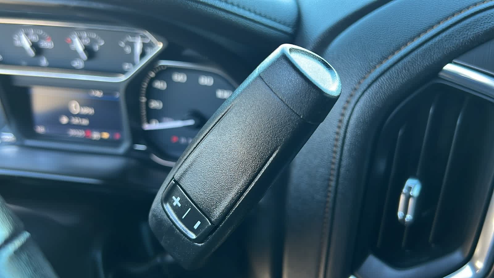 Thumbnail: 2020 GMC Sierra 1500 - 13