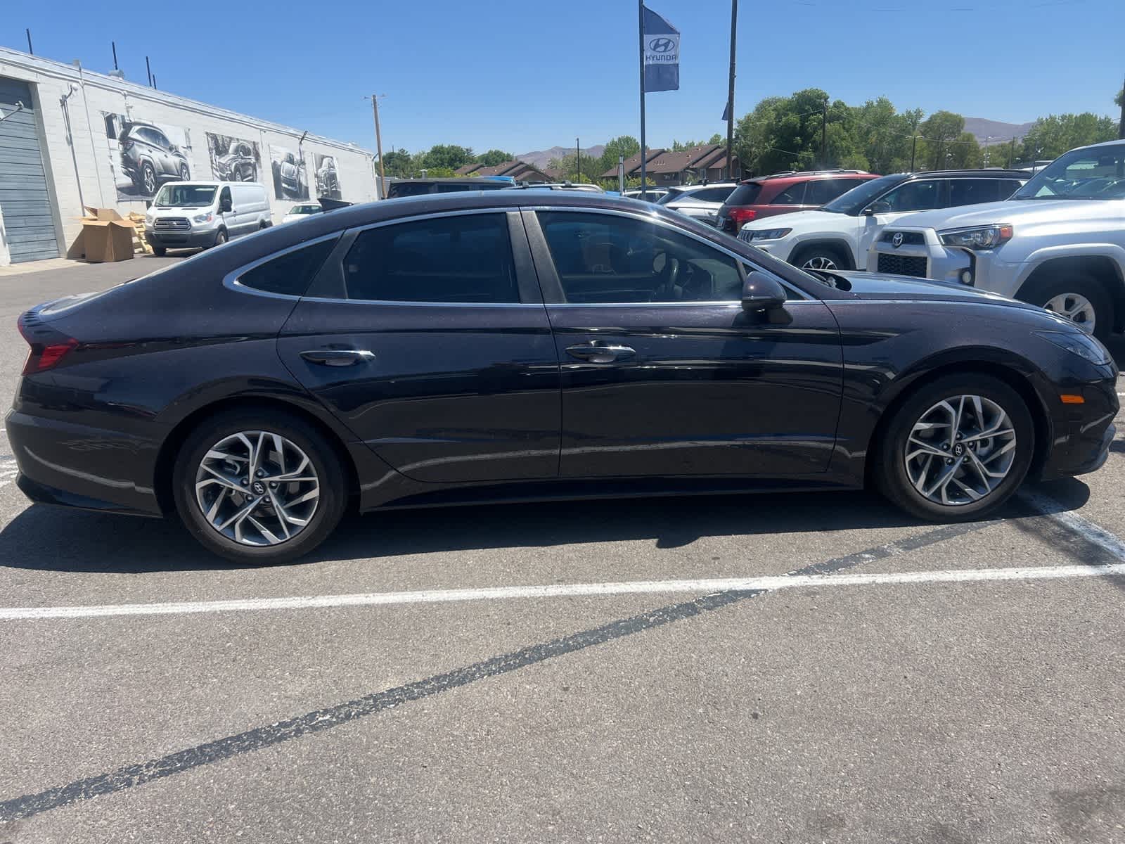 Thumbnail: 2023 Hyundai Sonata - 6