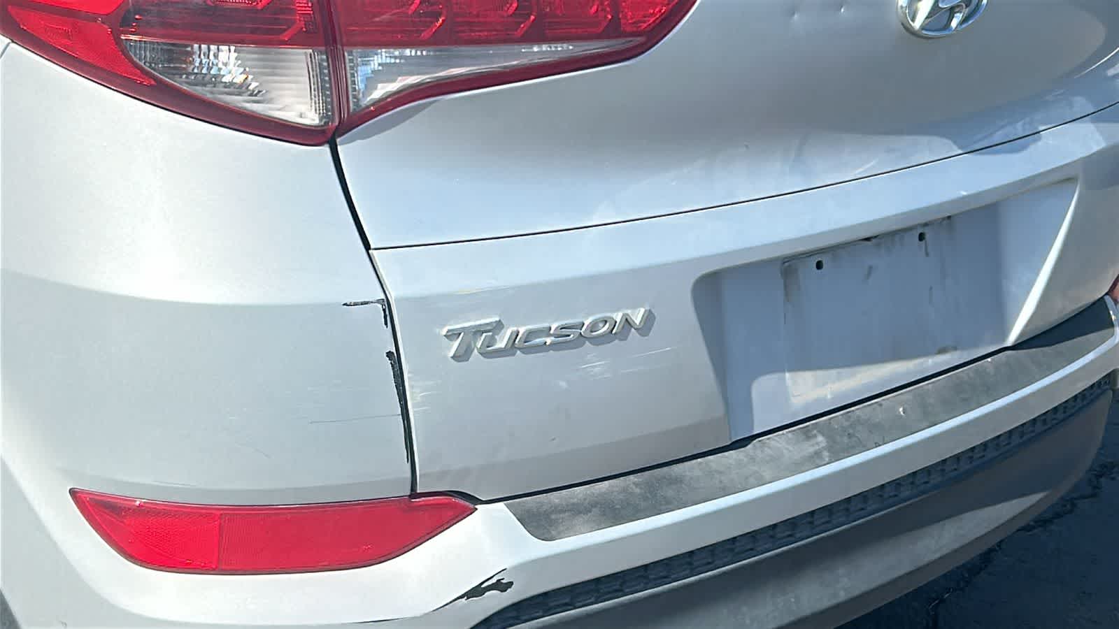 Thumbnail: 2017 Hyundai Tucson - 10
