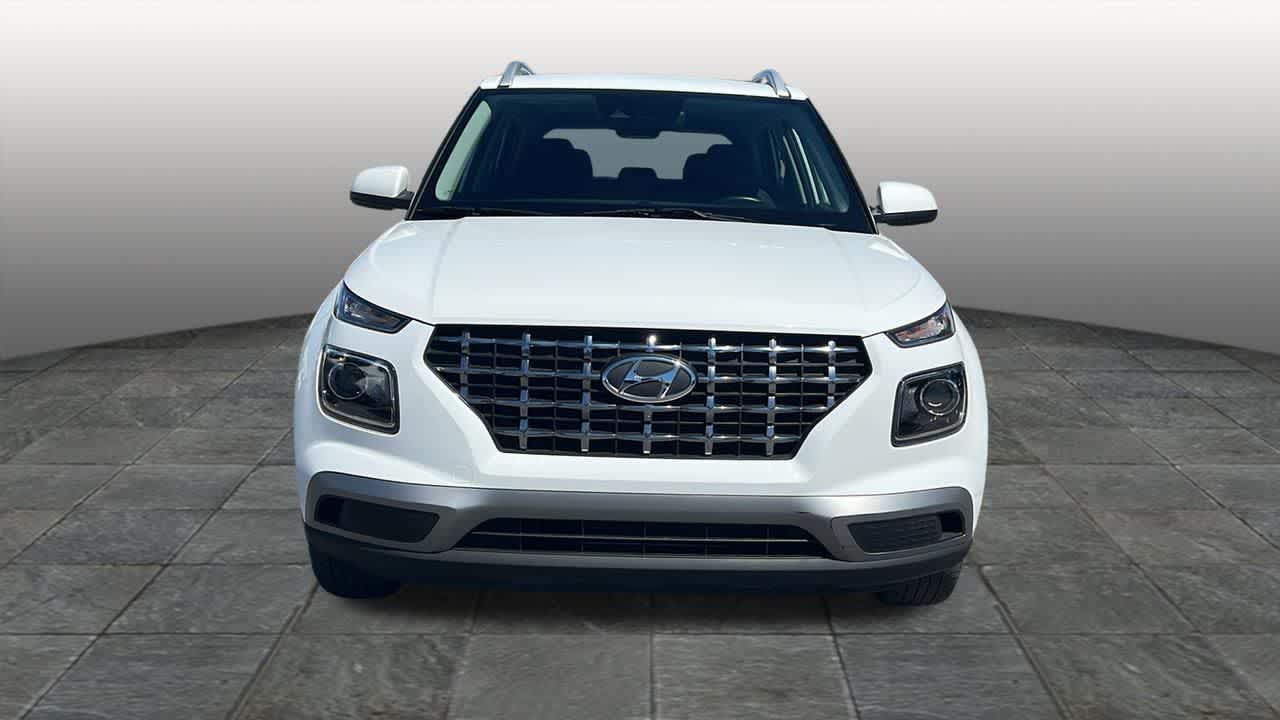 Thumbnail: 2022 Hyundai Venue - 2