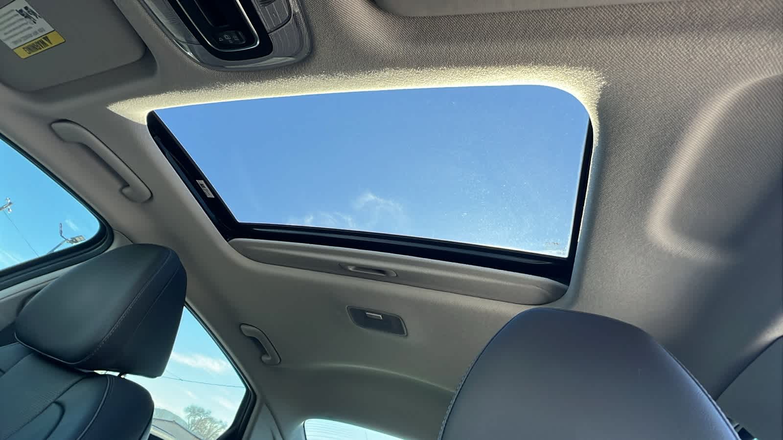 Thumbnail: 2023 Hyundai Elantra - 31