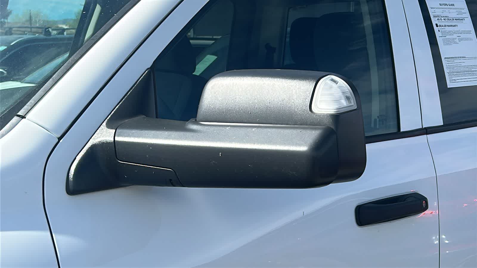 Thumbnail: 2023 RAM 1500 Classic - 5