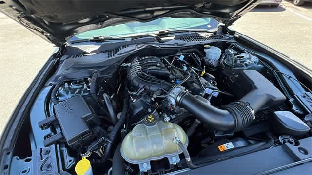 2016 Ford Mustang V6 9