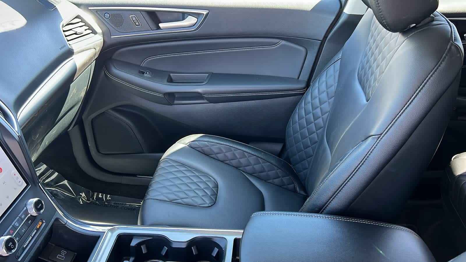 2024 Ford Edge Titanium 12