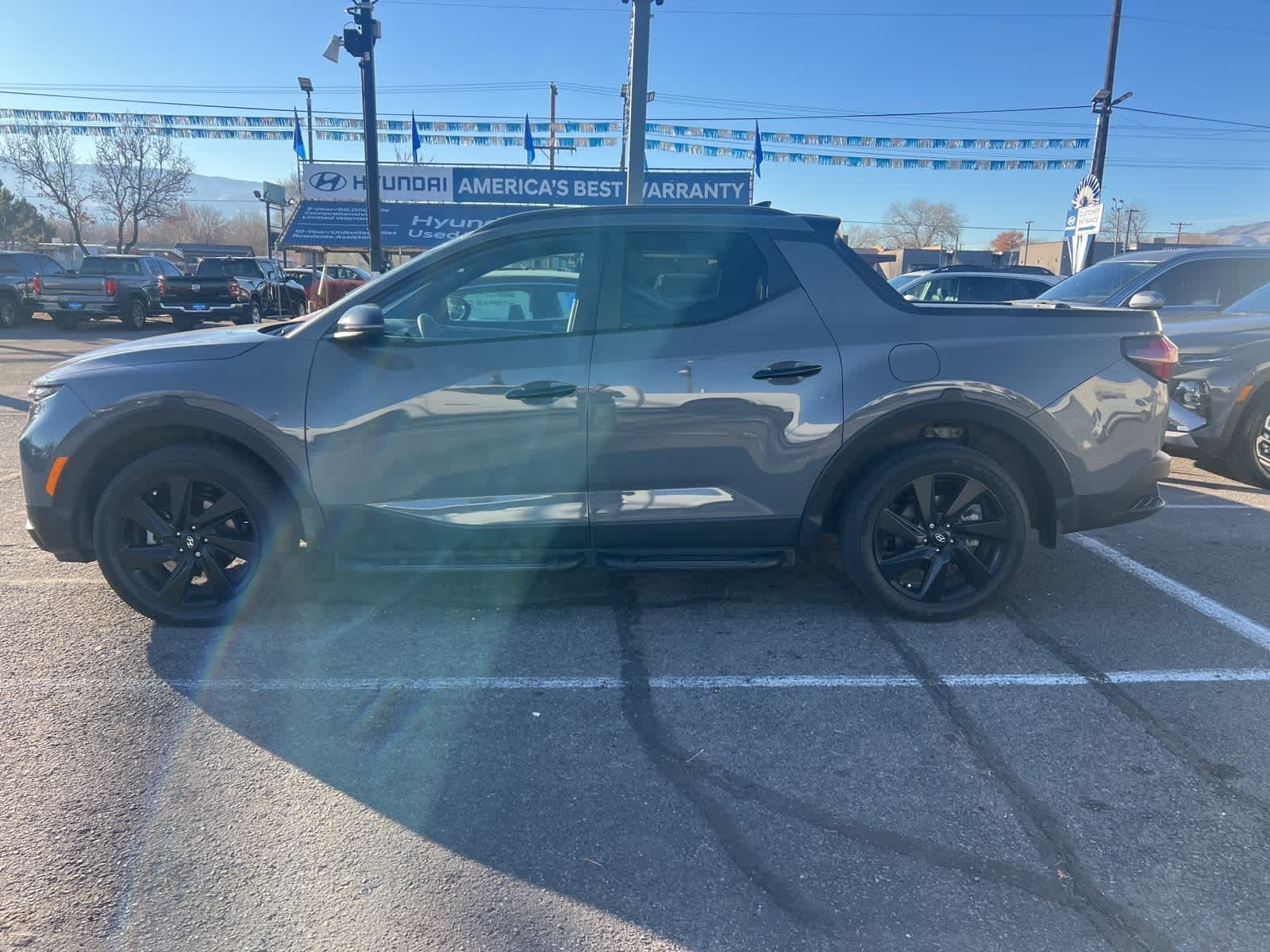 Thumbnail: 2023 Hyundai Santa Cruz - 2