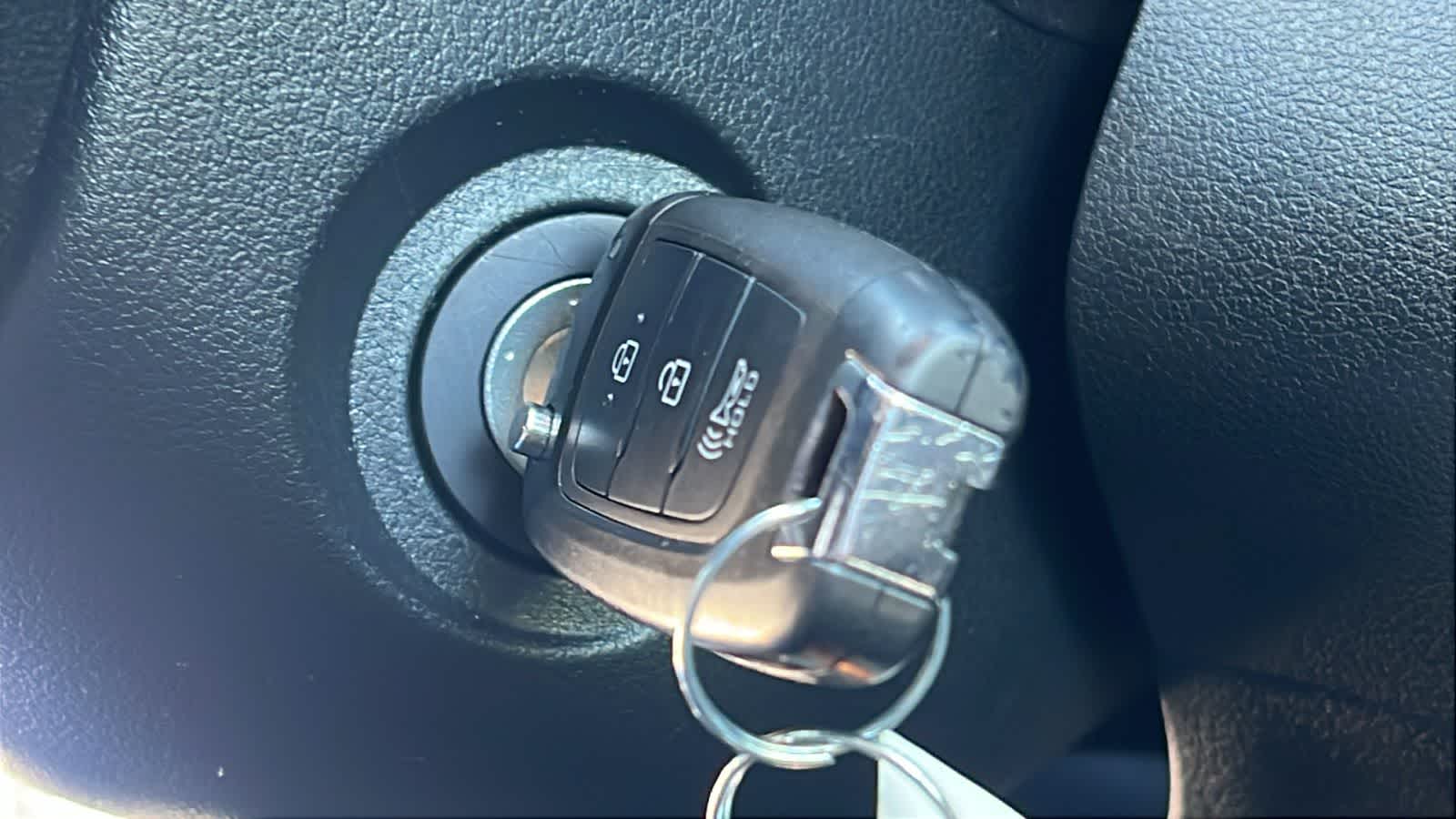 Thumbnail: 2022 Hyundai Venue - 17