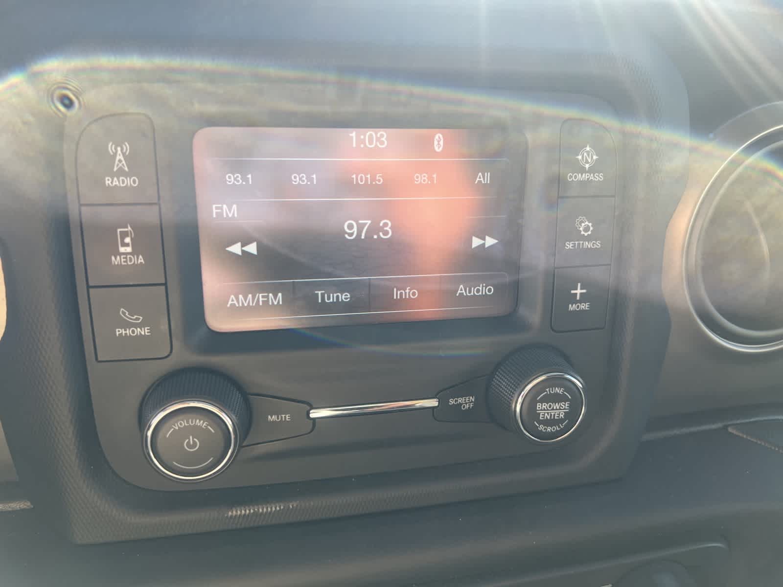 Thumbnail: 2019 Jeep Wrangler - 18