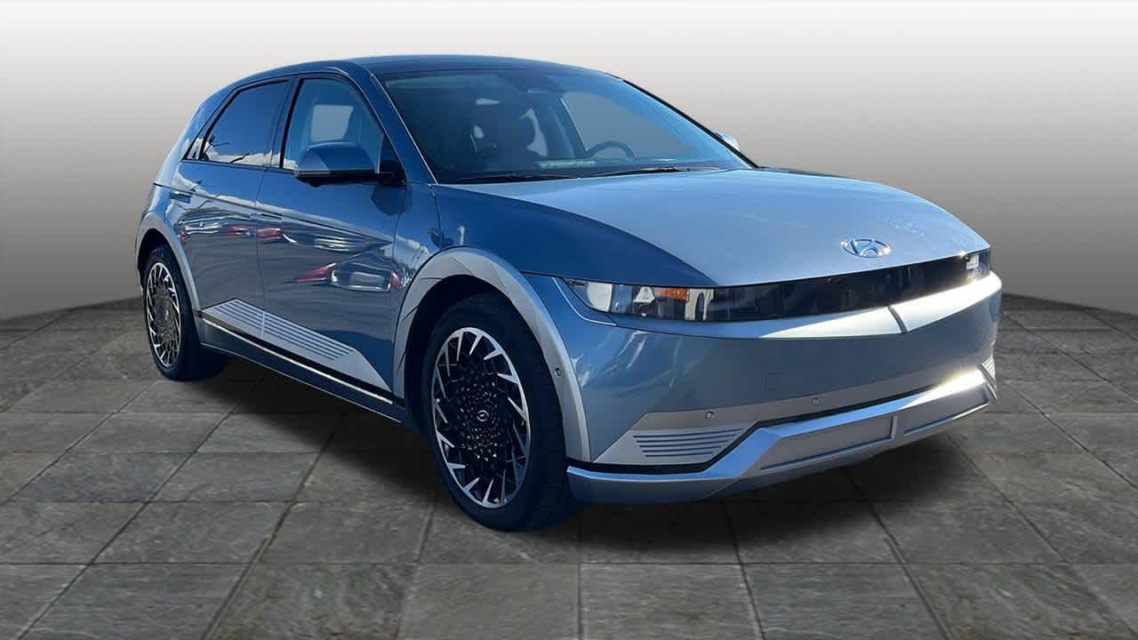 Thumbnail: 2023 Hyundai Ioniq 5 - 3