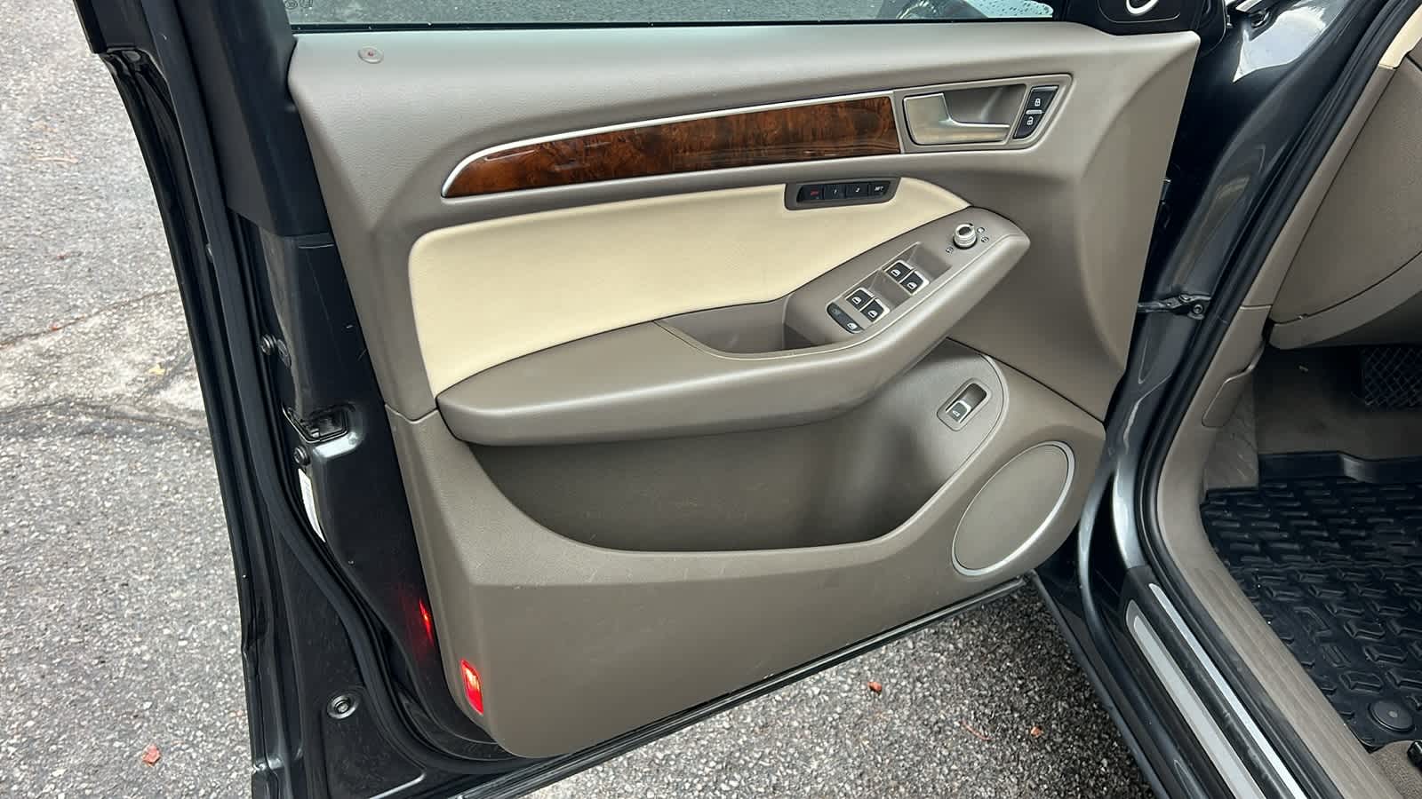 Thumbnail: 2015 Audi Q5 - 23